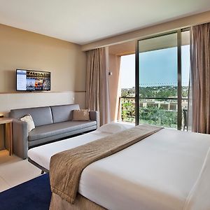Prestige Room